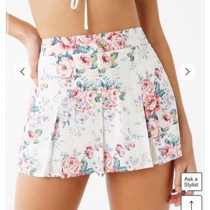🌸NWT Floral Shorts🌸